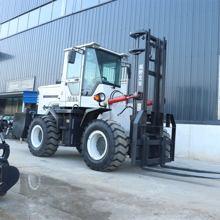 3.5吨越野叉车 装卸搬运底盘高越野叉车 华科厂家