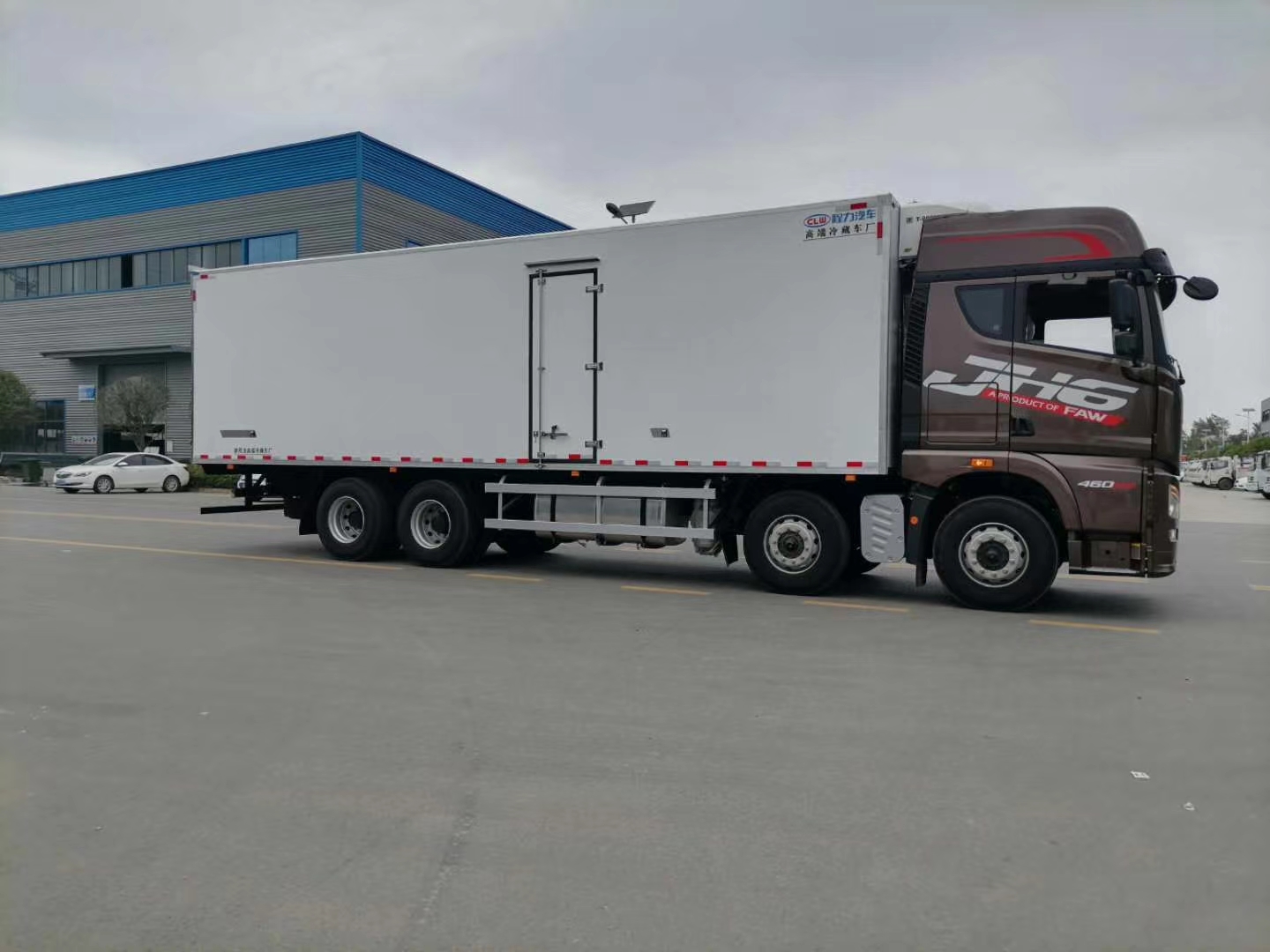 9米4解放jh6前四后八冷藏车 国六保鲜车 包上牌