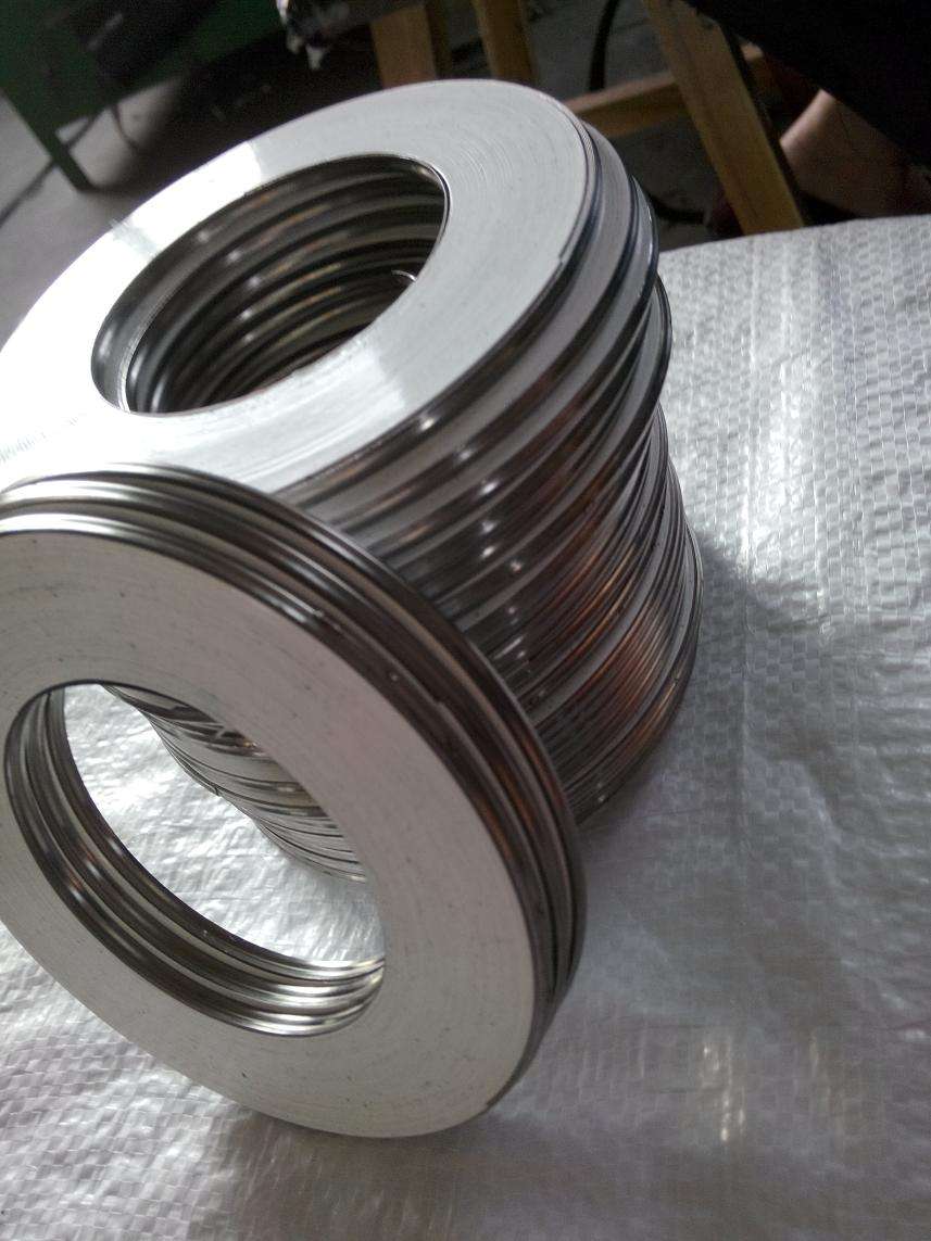 厂家直供金属缠绕垫片 不锈钢石墨缠绕垫 碳钢金属密封垫