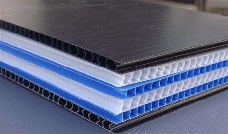 金纬机械中空格子板模具系列