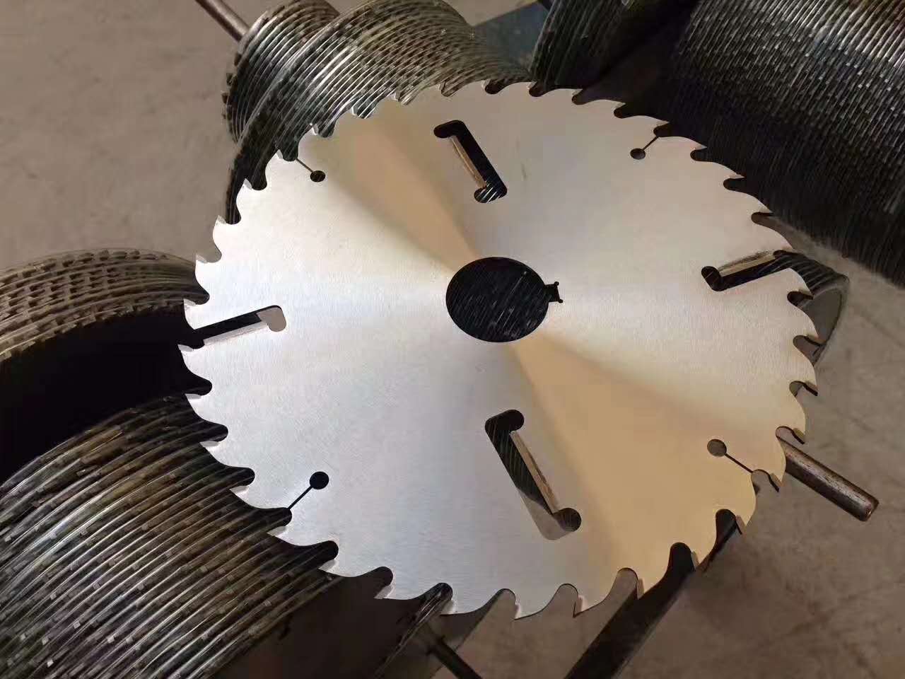 江苏 山东菏泽祥富圆木多片锯