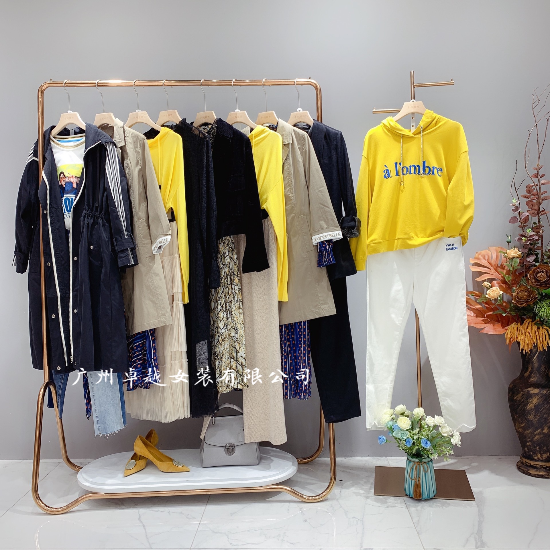 江南布衣依目了然优洛可琲妮黄金貂19年冬装