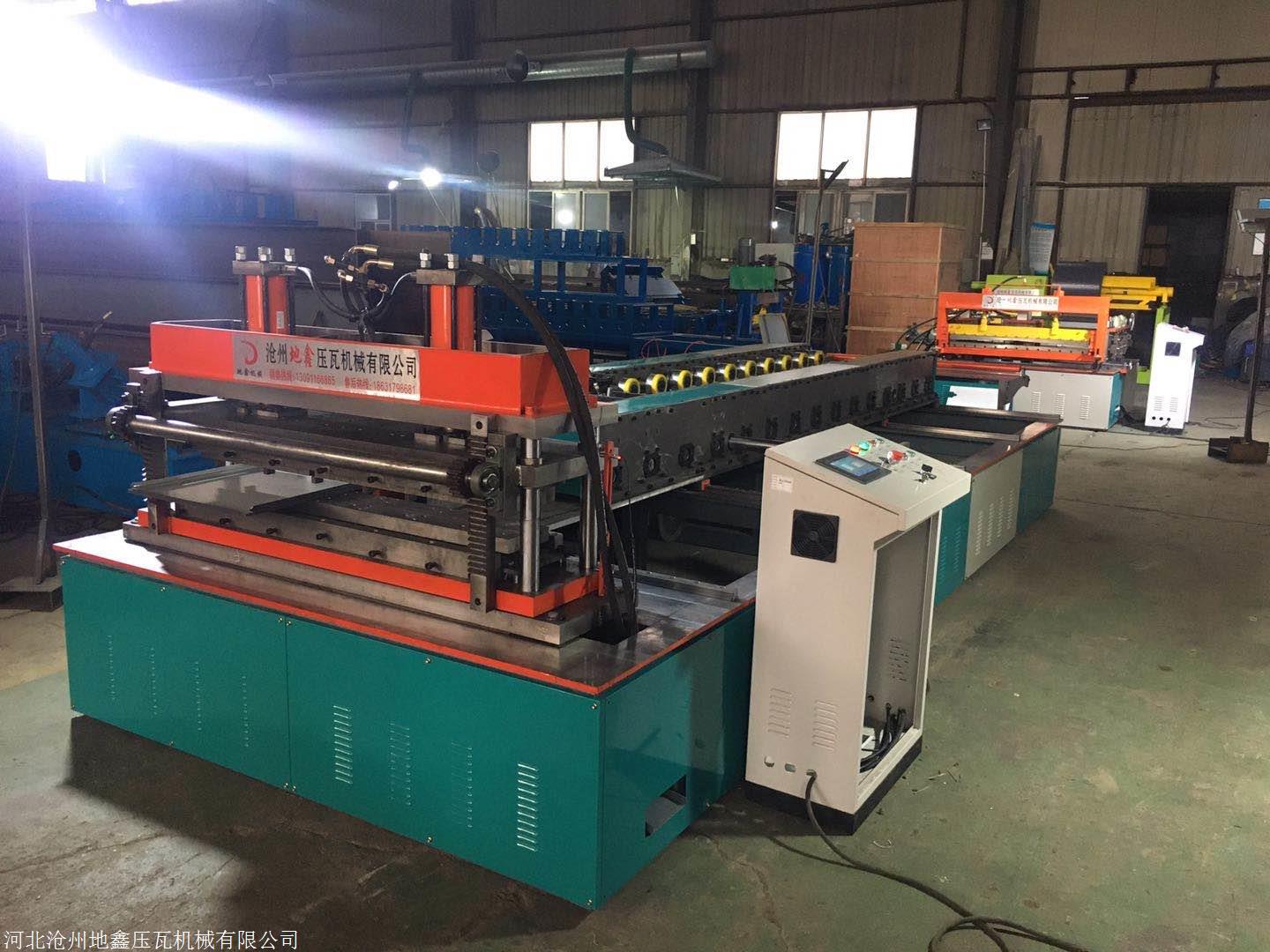 新型铝单板成型机设备保温一体板设备