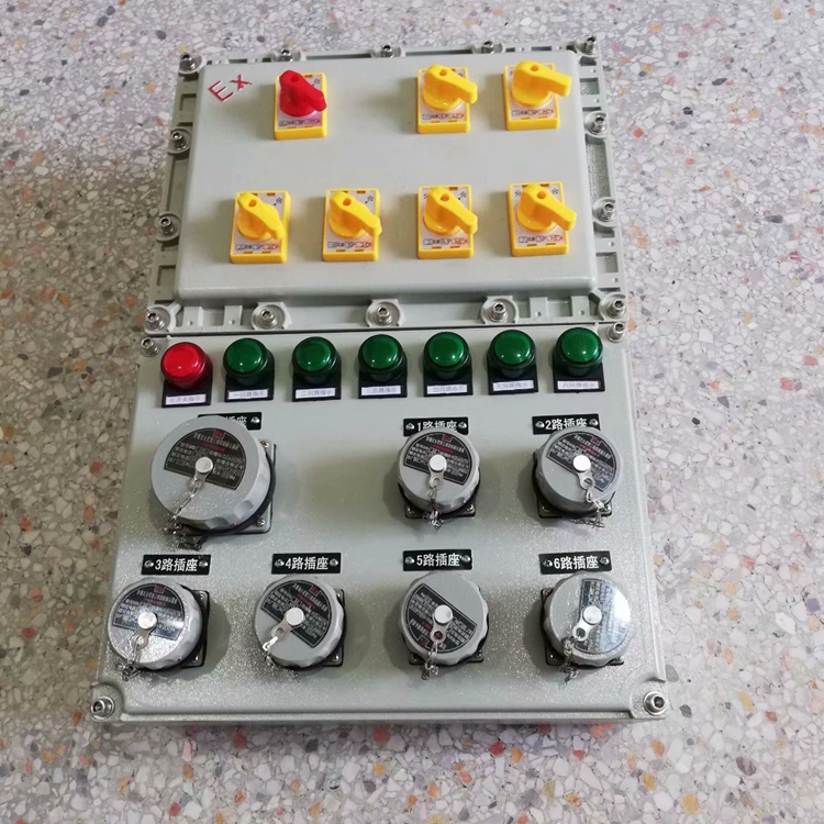 <strong>防爆檢修電源箱BXX51-4/16K380V</strong>
