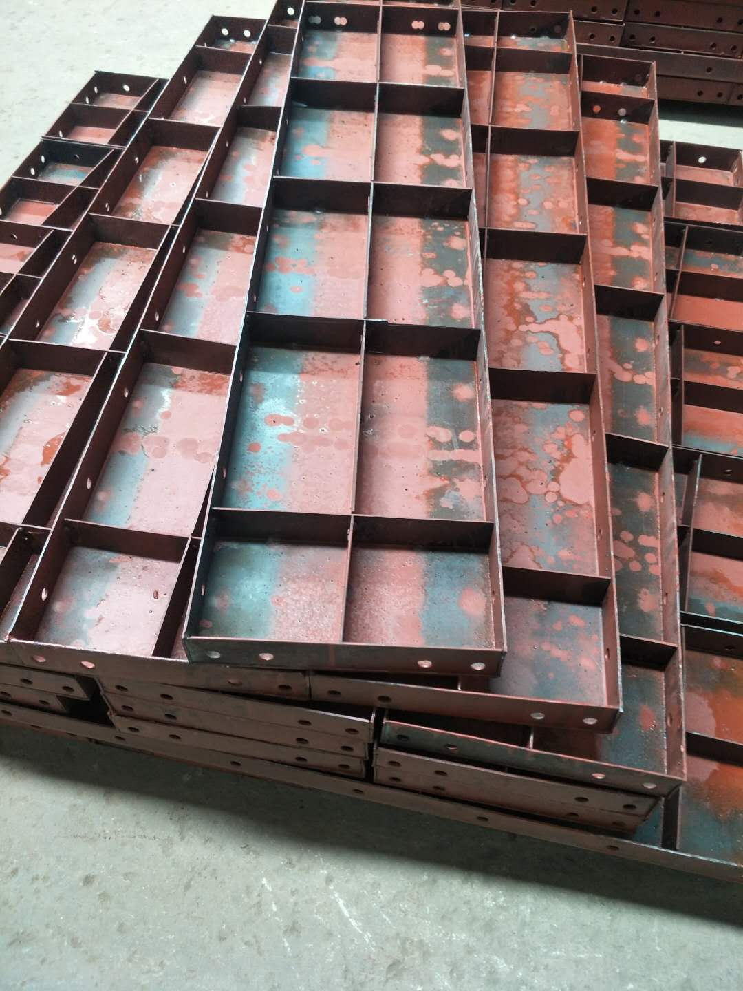 今日钢模板市场价格-普洱钢模板回收-云南钢模板定做
