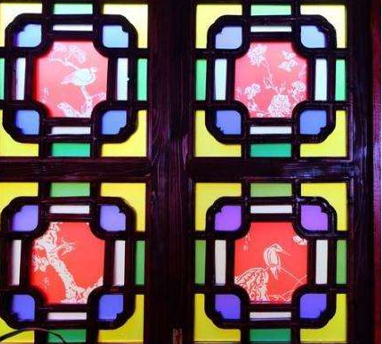 佛山市铝巴巴金属建材有限公司 新闻资讯 美轮美奂的铝合金满洲窗  美