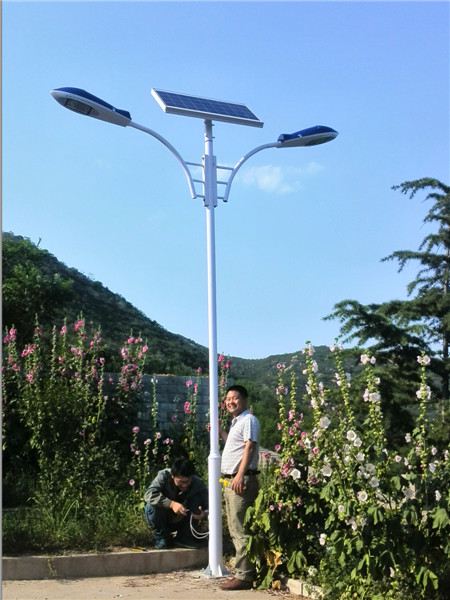 新樂(lè)太陽(yáng)能路燈各種配件及維修