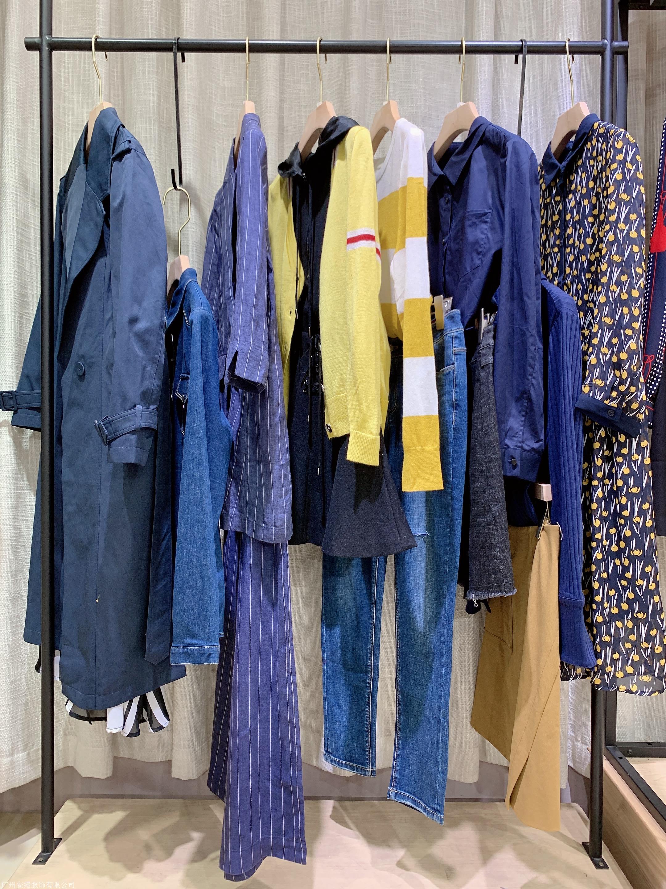 赫斯特20秋冬新款 女装外套批发 直播实体供应链