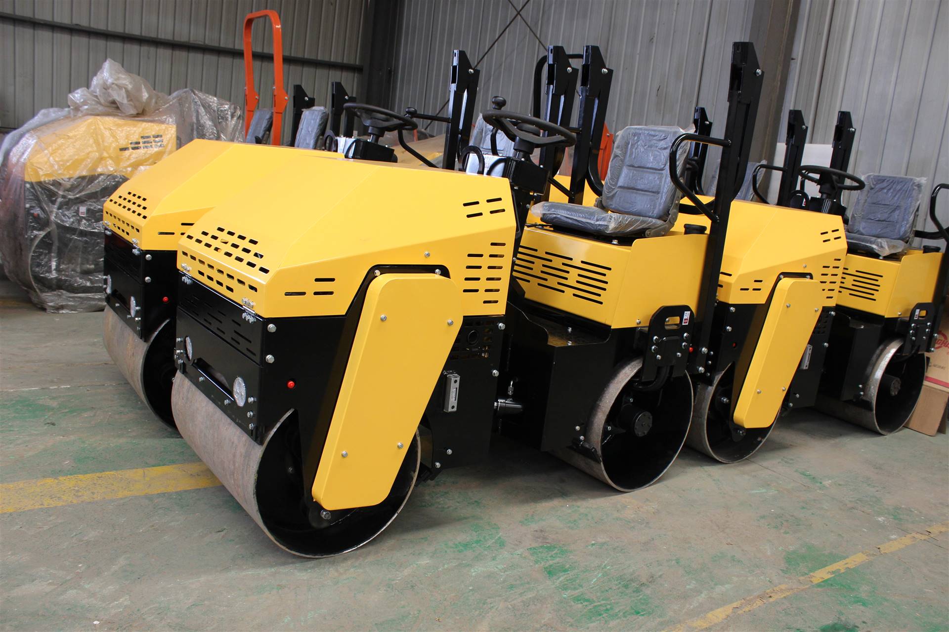 1.3t压路机 双钢轮碾压机 双轮柴油压路机