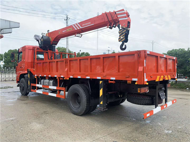 東風暢行d3三一8噸隨車吊價格 三一隨車吊廠家