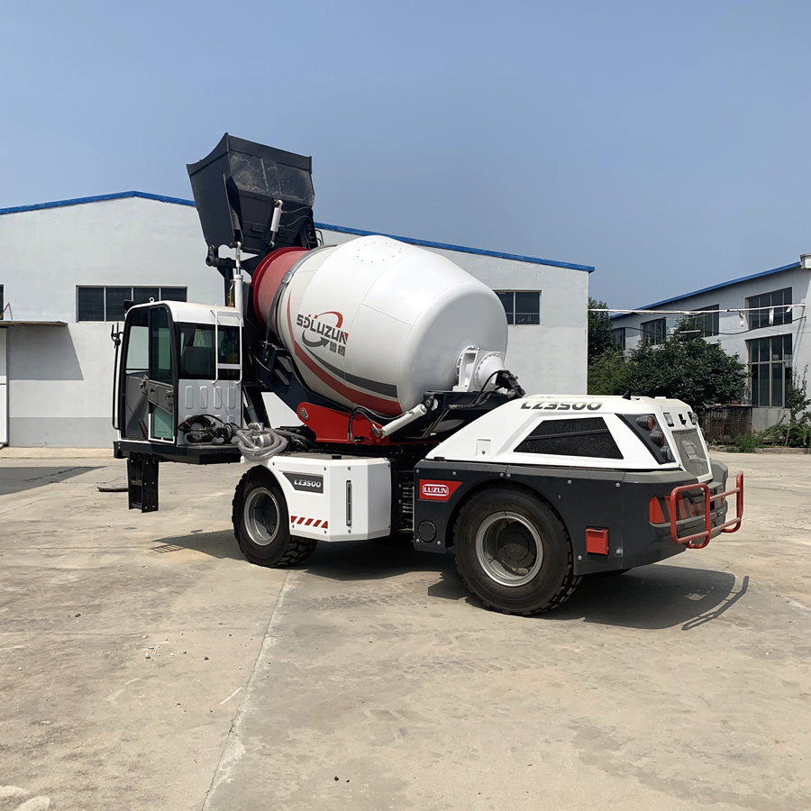 文圣4000型全自动搅拌车出口鲁樽全自动罐车自上料