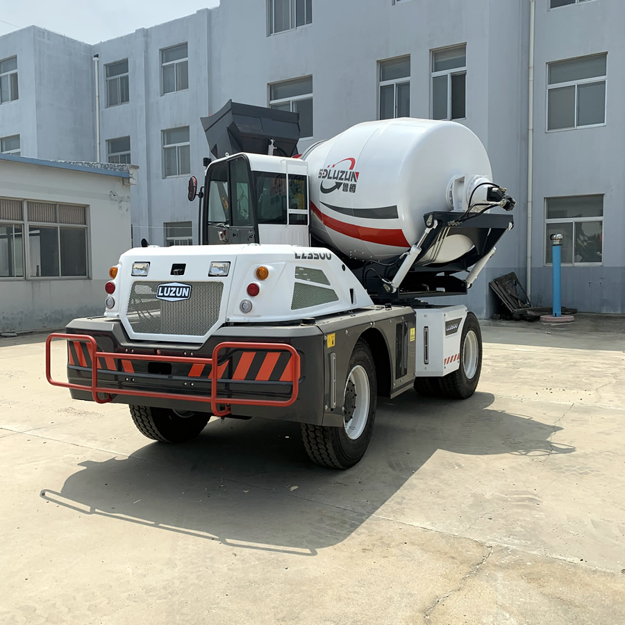 30方平口搅拌车装载机建水自动搅拌混凝土搅拌车