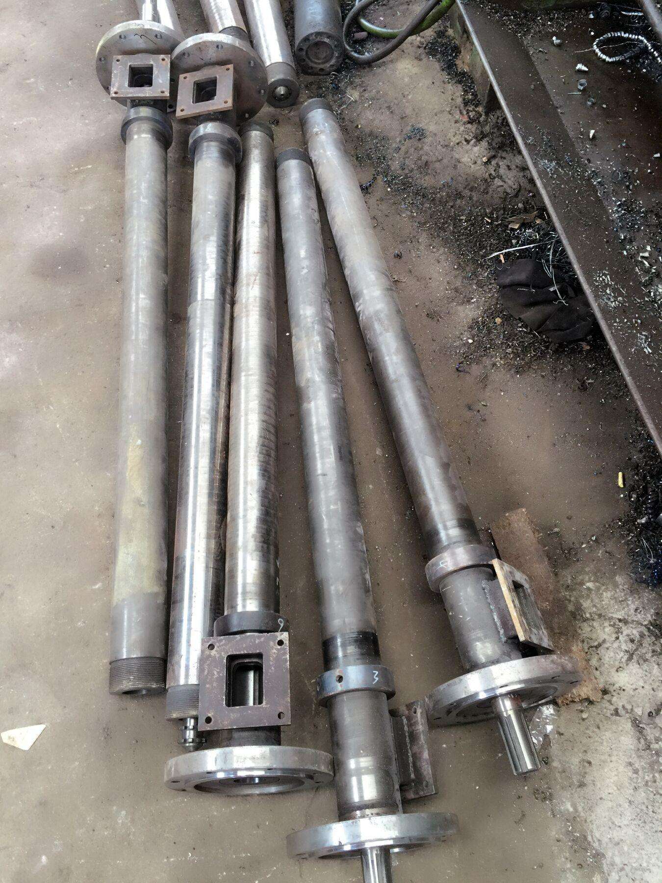 广西吹膜机螺杆炮筒料管，45、55、65螺杆现货供应
