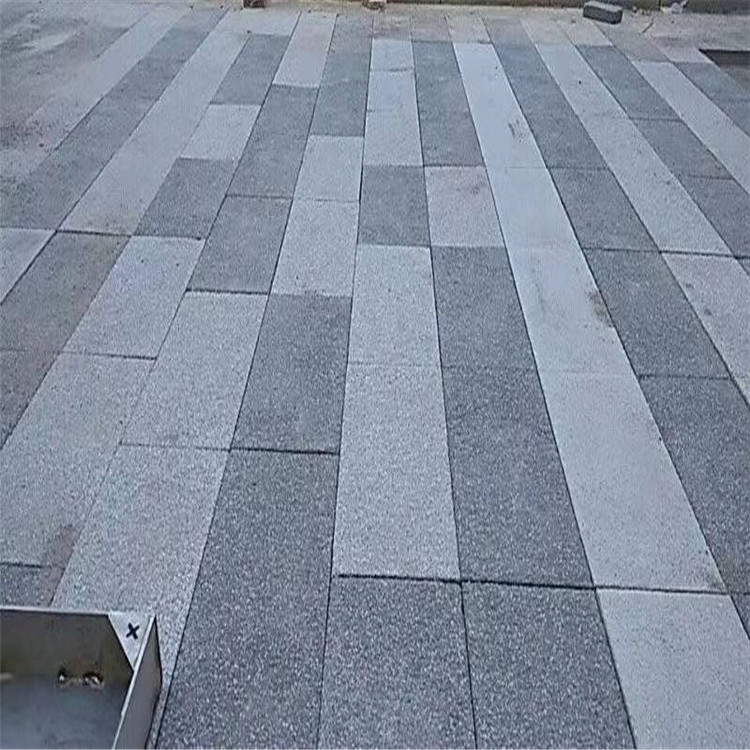 留言|1867204****咨询电话:主营:透水砖,烧结砖,pc砖,彩色透水混凝土