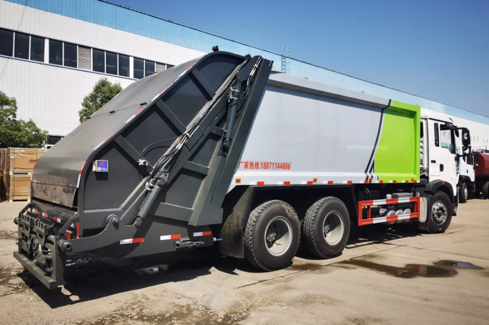 五十铃后翻桶式压缩垃圾车直销