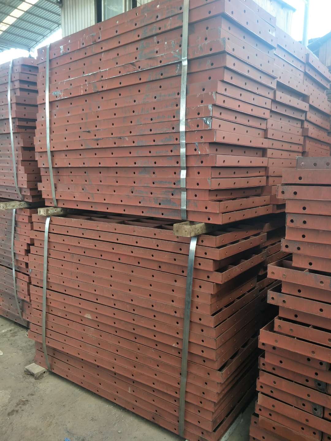 云南桥梁钢模板价格楚雄钢模板厂家