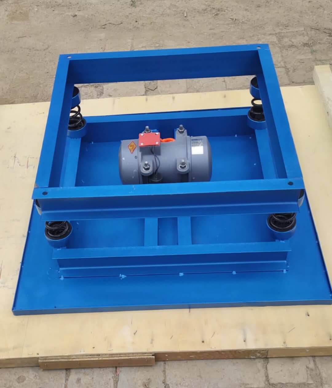 水泥试块平板振动器 220v/380砂浆小型实验测试台 混凝土振动台