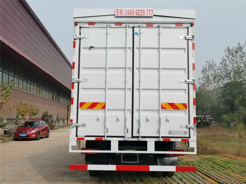 求购9米6飞翼货车报价