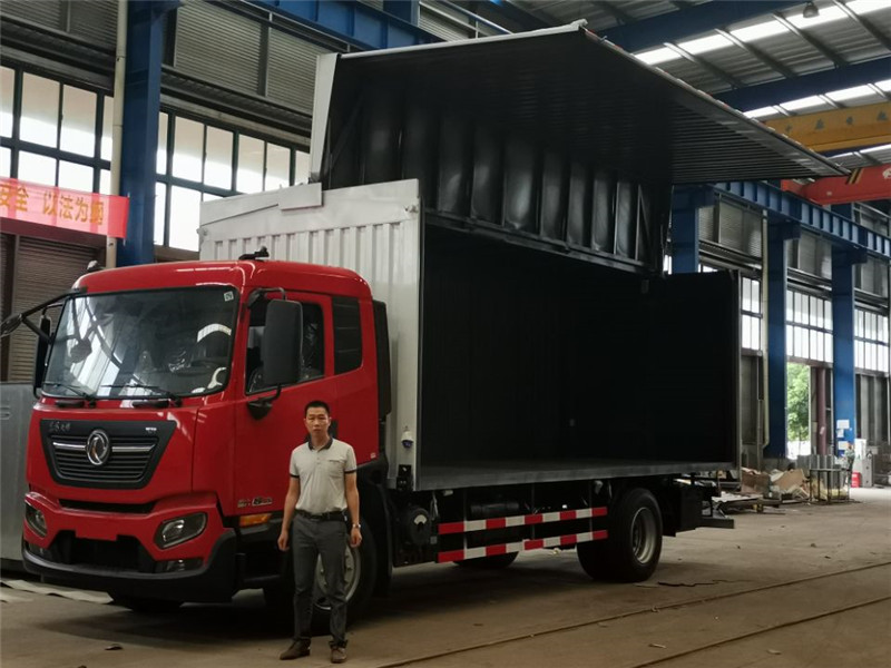 东风飞翼车集装箱厂家价格