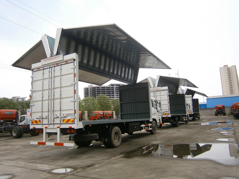 东风天锦翼展车生产厂家额载9.5吨厢长7.6米