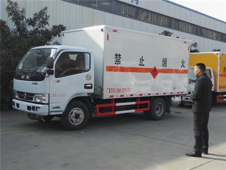 重庆东风多利卡液化气体运输车配置