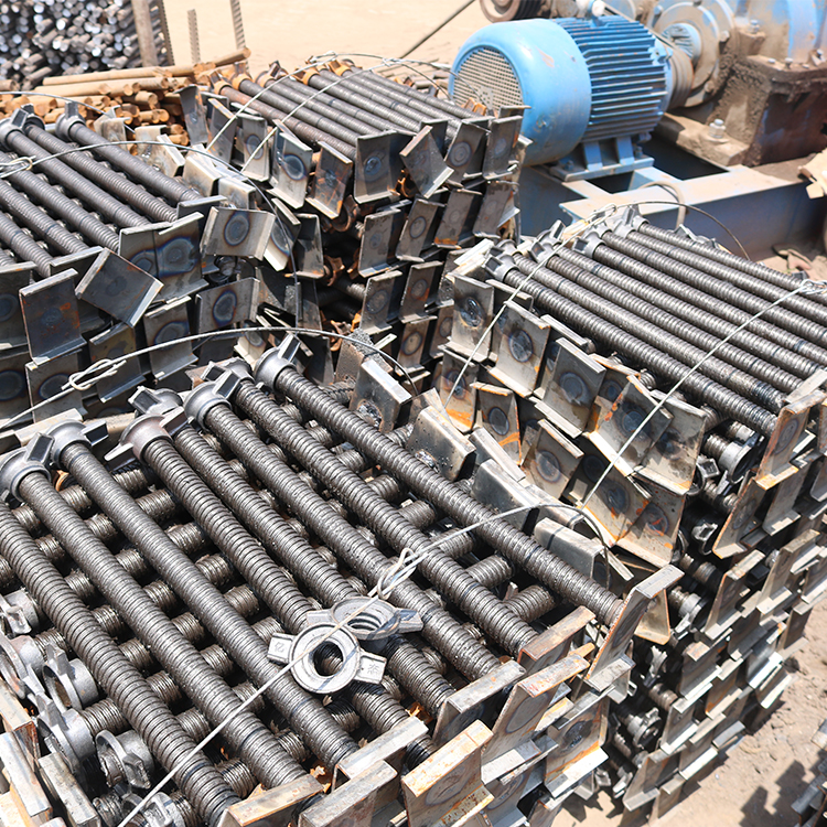 u型顶托70公分模板顶托云南顶托容刚建材欢迎咨询