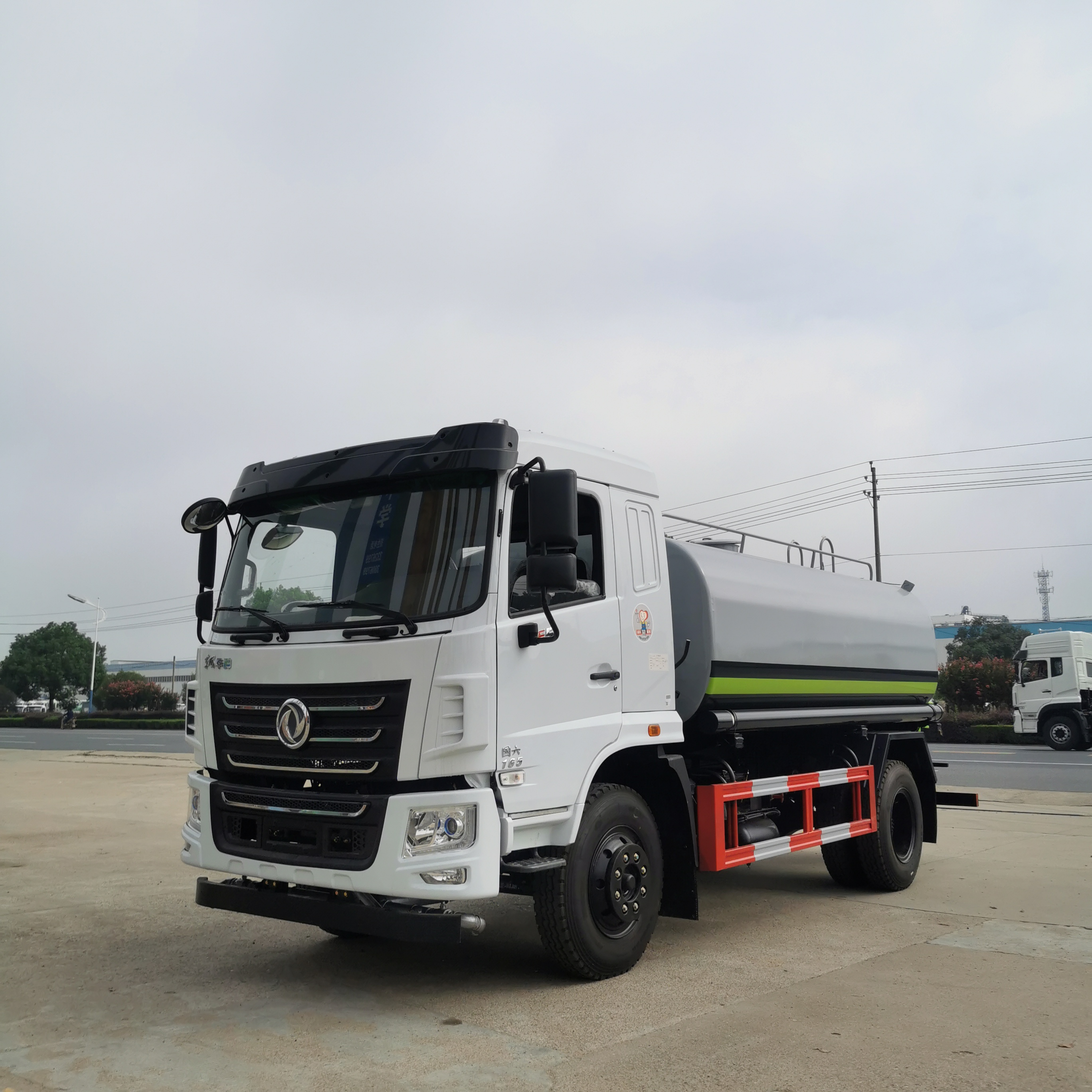 现车,国六东风华神f5 洒水车