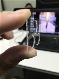 东莞健鸿镜头玻璃蚀刻加工 玻璃蚀刻 摄像镜头后盖板蚀刻加工价格