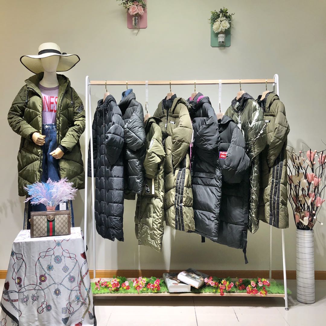 z1978 听松杂款包秋冬装 服装厂家批发女装拿货渠道
