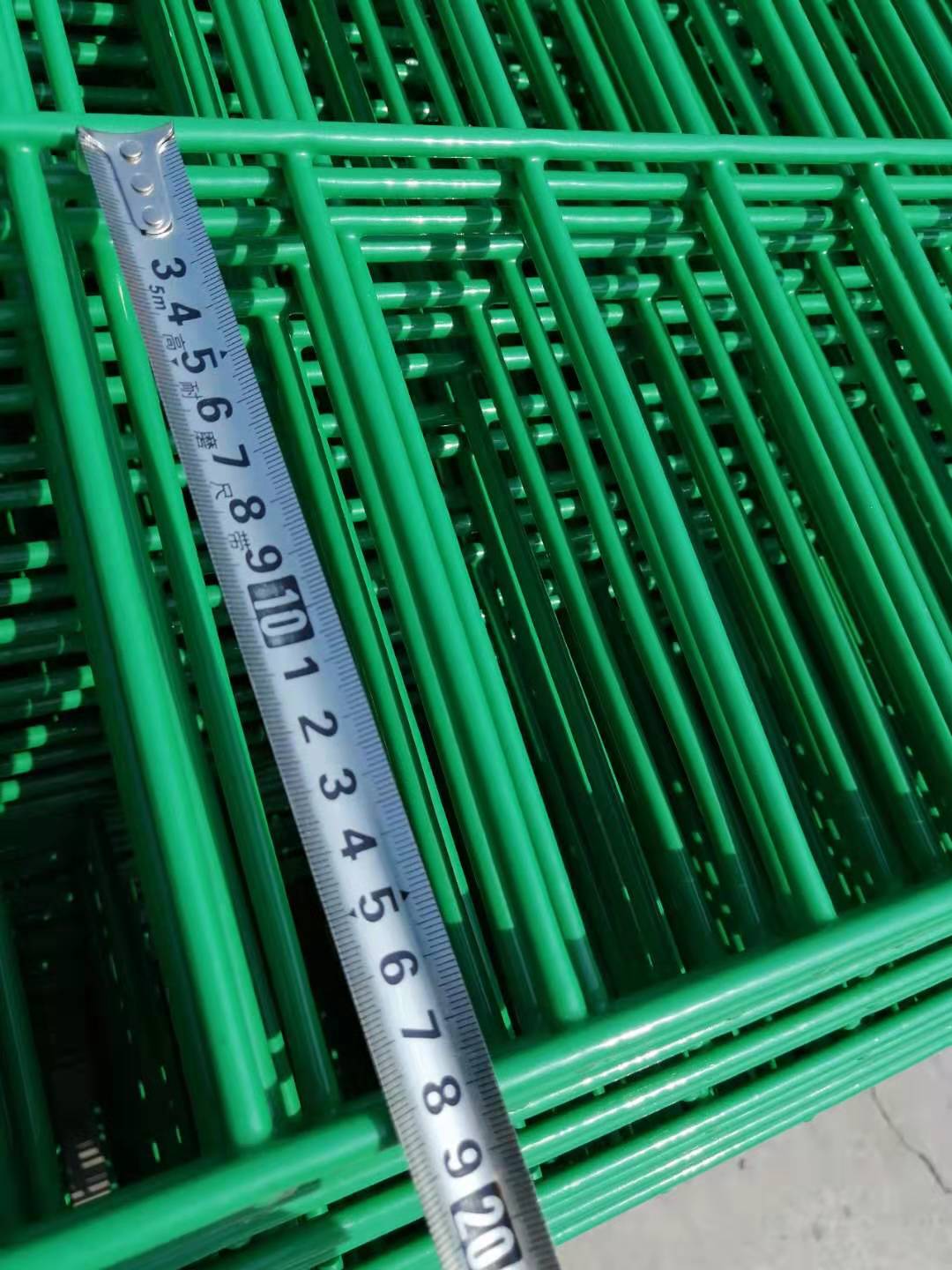 云南圈山圈地隔离网水库安全隔离网光伏电站围栏