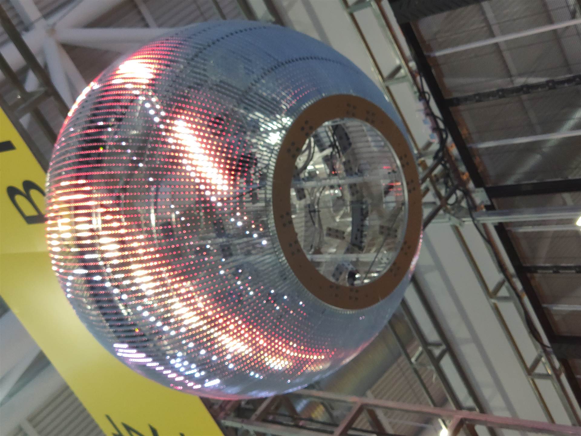 吉首天幕异形屏 圆形显示屏 led显示屏_价格低 找华信通