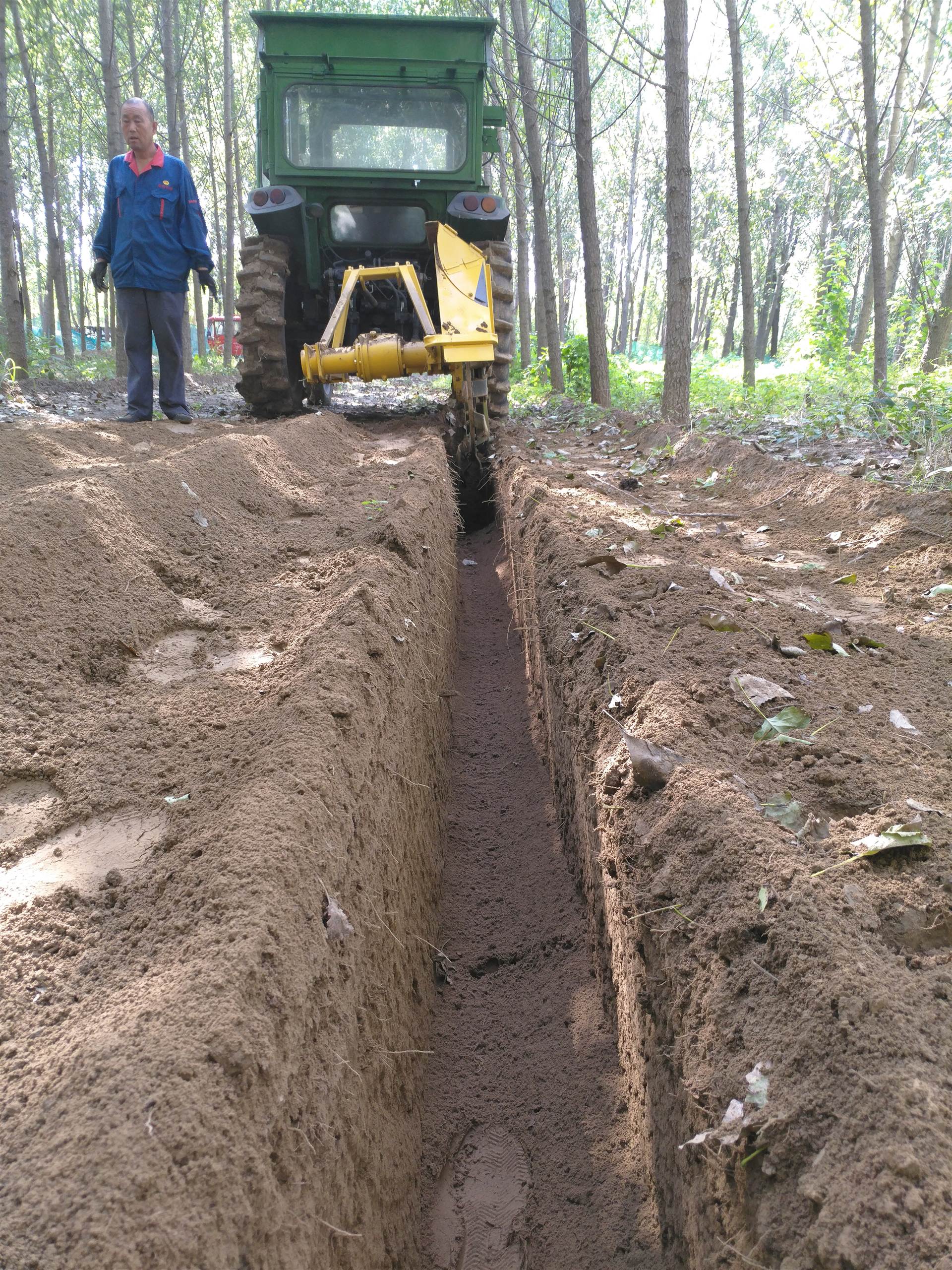 厂家让利 偏执式果园开沟机 葡萄园开沟机