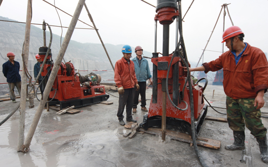 花管注浆霹雳灌浆谁家好