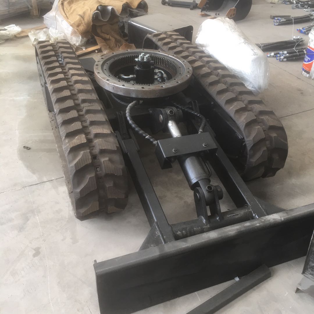 挖机用履带底盘 距捷机械履带底盘总成 液压履带底盘 钢制底盘