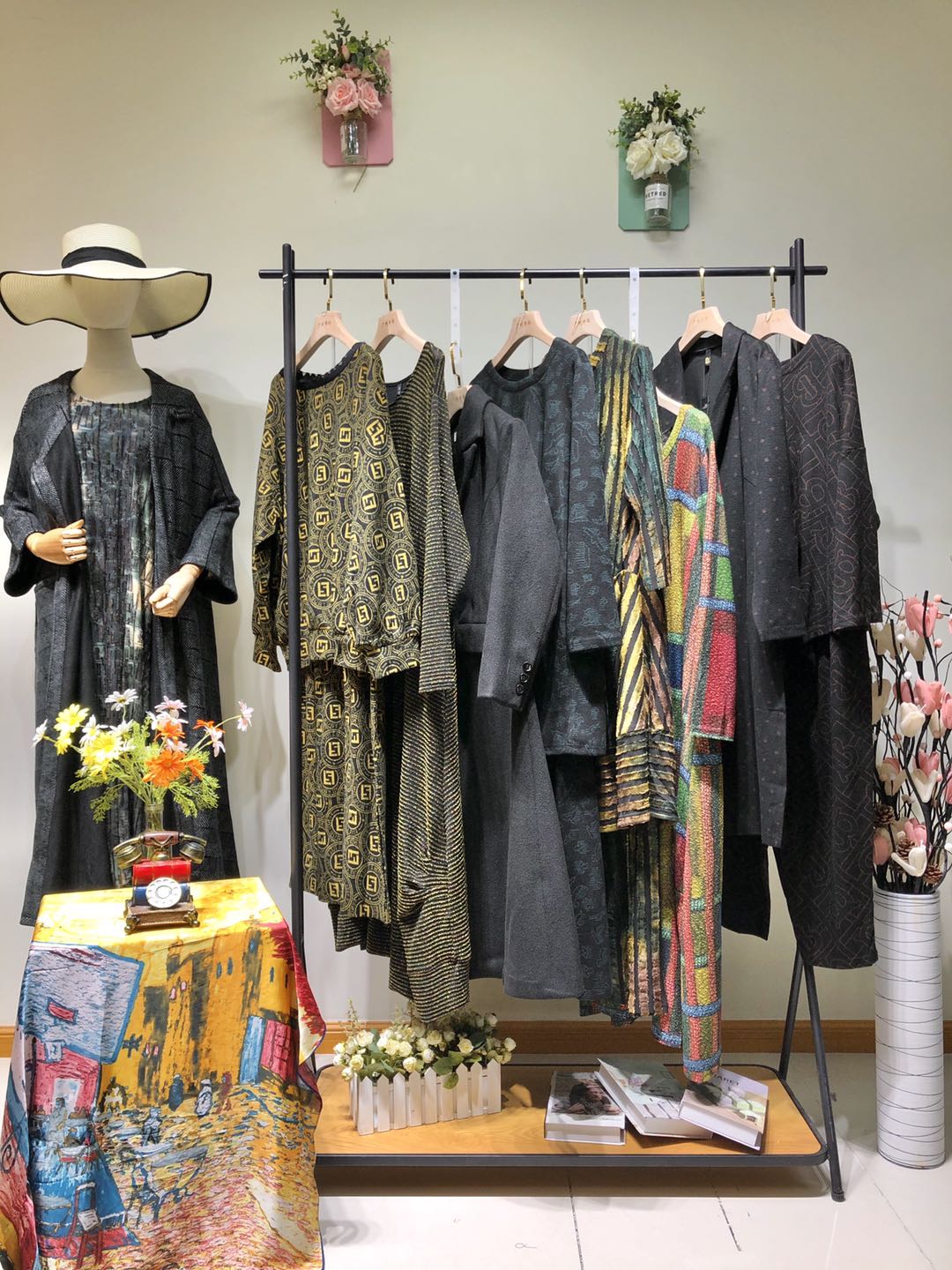 z1978 听松杂款包秋冬装 服装厂家批发女装拿货渠道