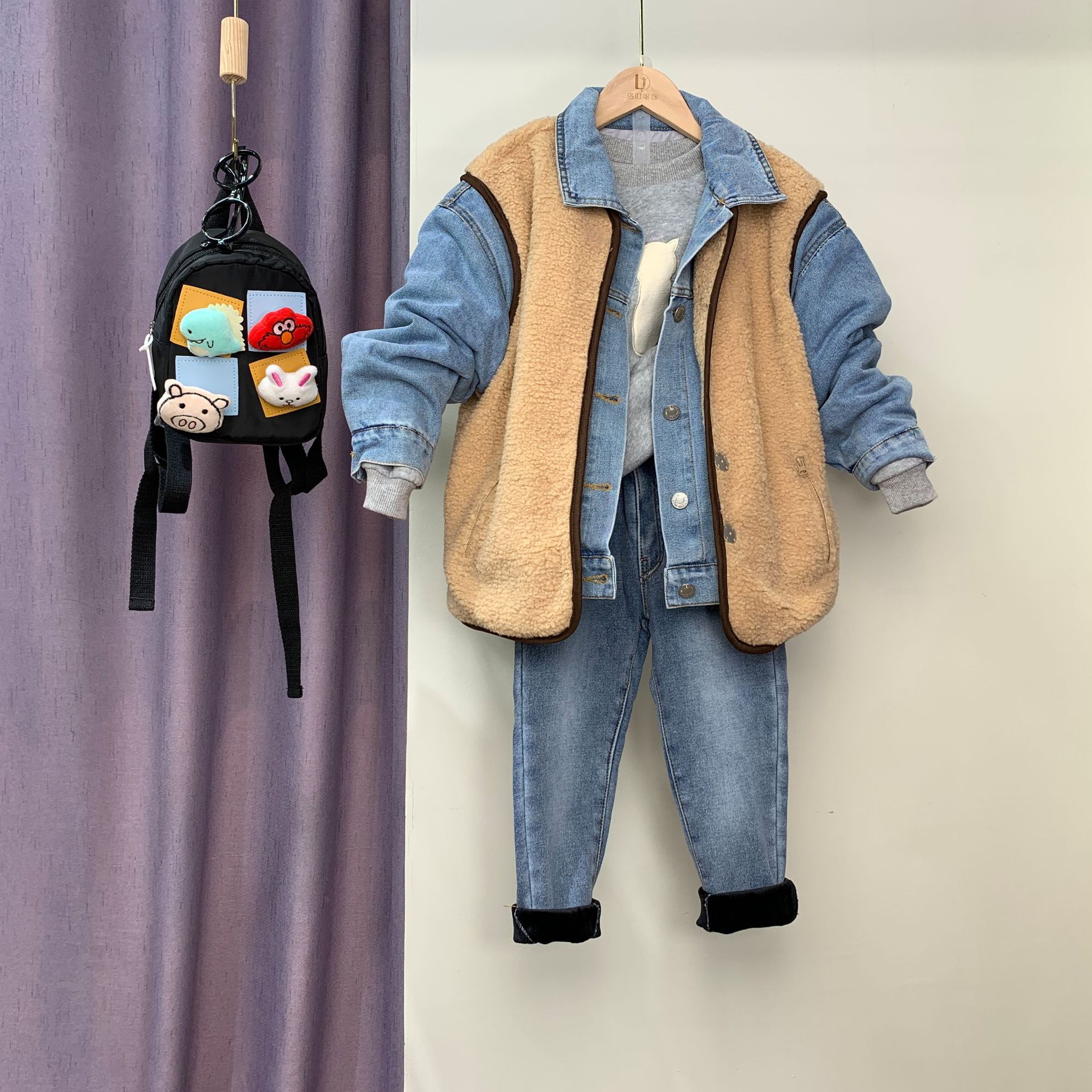 童装品牌折扣 韩都果果秋款 网络直播一手货源