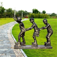 小孩玩轮滑雕塑 轮滑人物雕塑 童趣主题雕塑