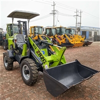 工地上料用小铲车 建筑工地铲料运输用20铲车