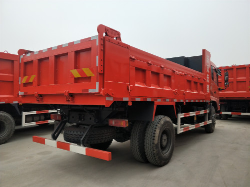 襄阳240单桥东风天锦自卸车