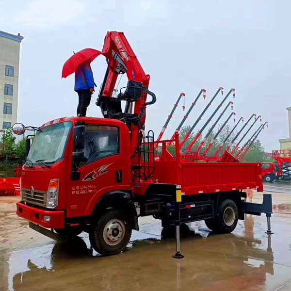 重汽豪曼蓝牌折臂货车吊 园林绿化用自装自卸车