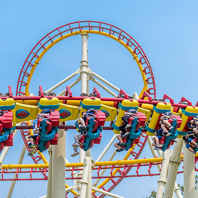 中型过山车厂家景区游乐设备三环过山车定制