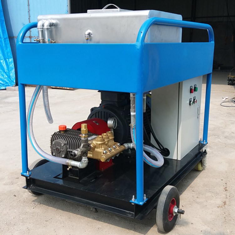 高压水喷砂除锈设备