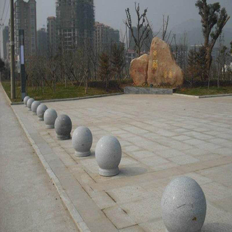 花岗岩芝麻灰 芝麻灰石球石墩 广场分流石墩