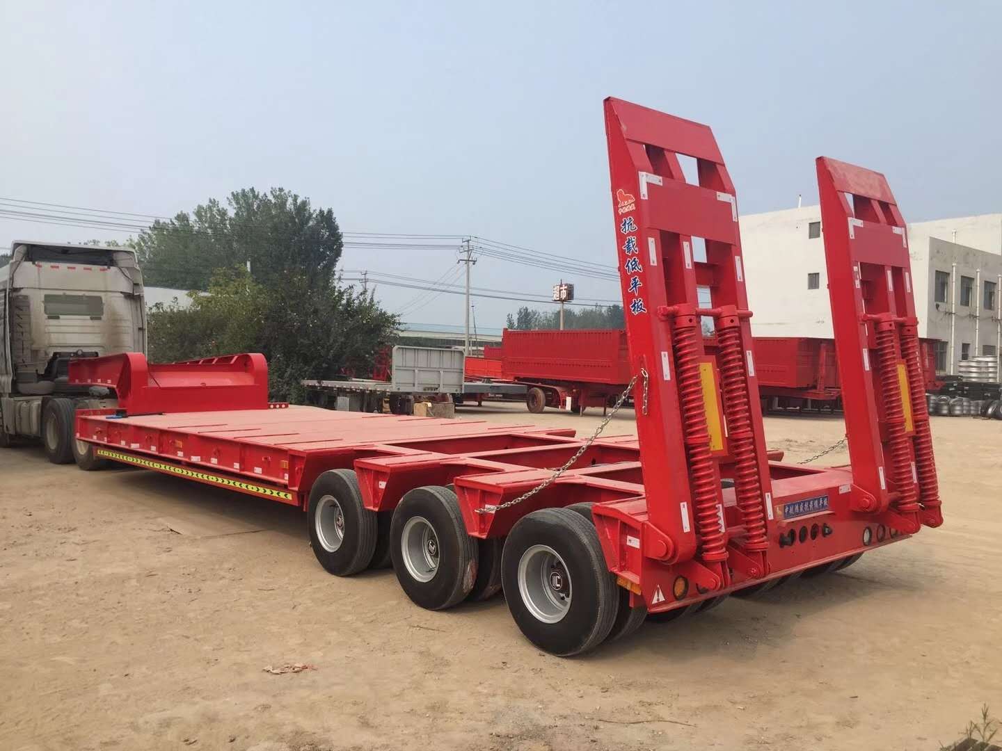 厂价定做挖掘机运输车 三线六轴低平板