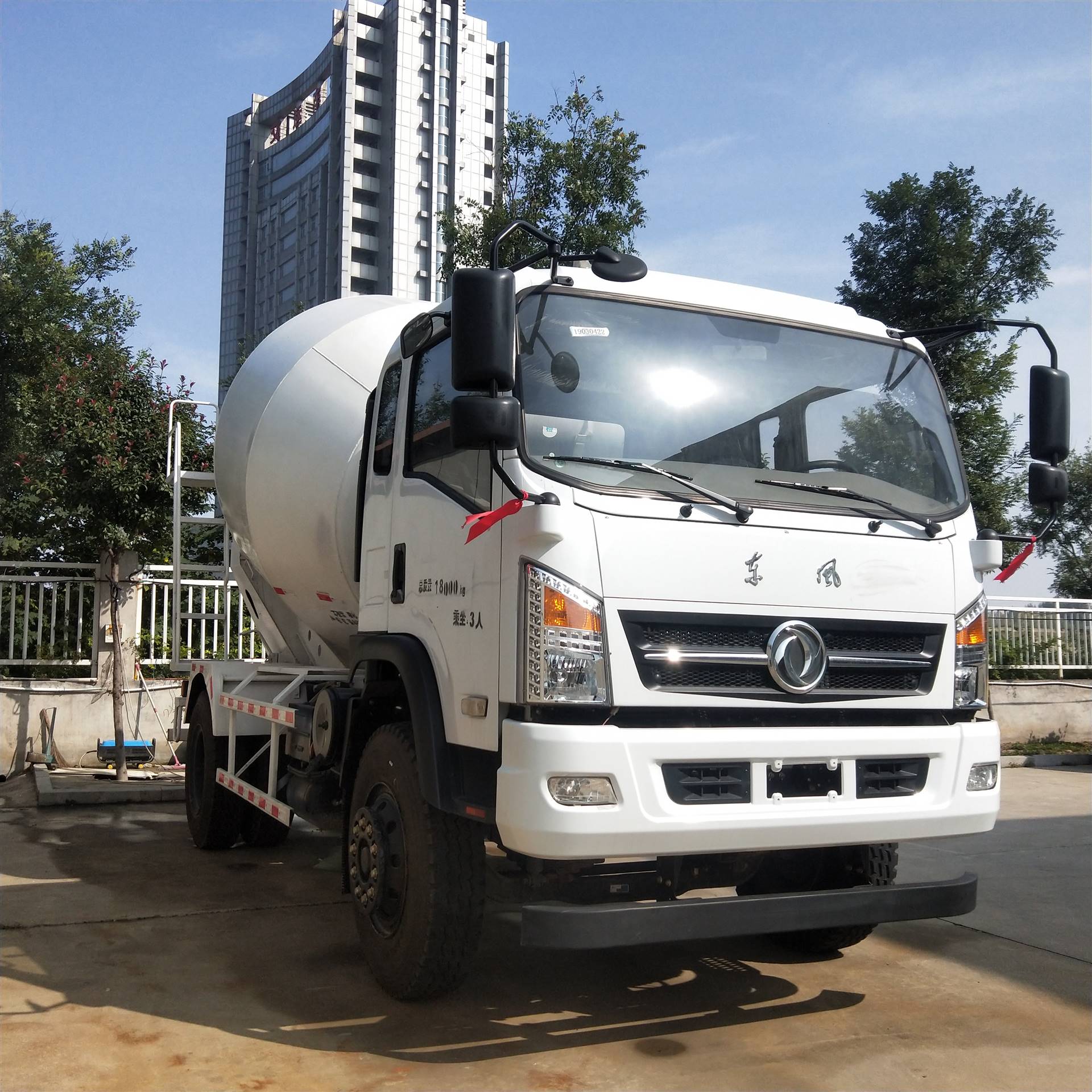 东风天锦搅拌车 搅拌罐车7方 国五搅拌罐车7方