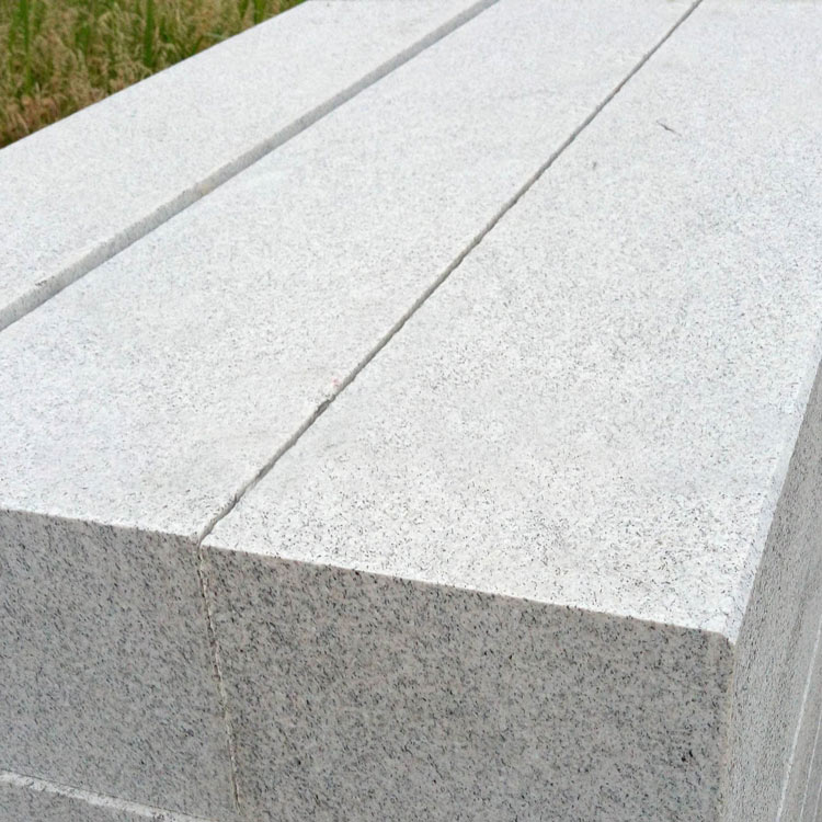 万君 加工定制路侧石 芝麻白路侧石量大从优