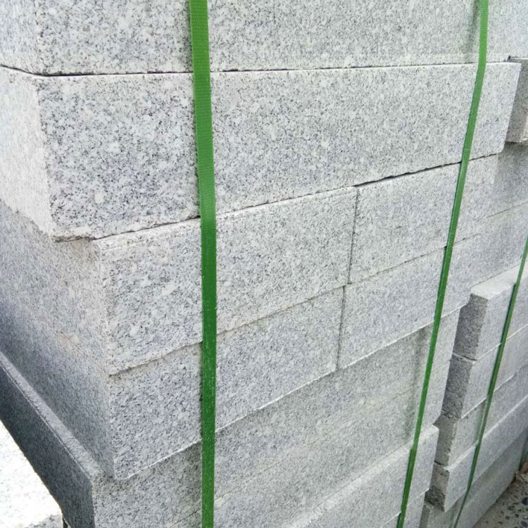 万君定做路肩石芝麻白路肩石品种齐全