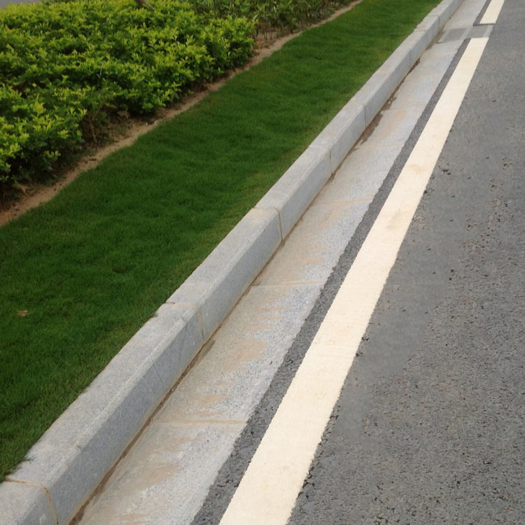 万君厂家供应路侧石芝麻黑路侧石品种齐全