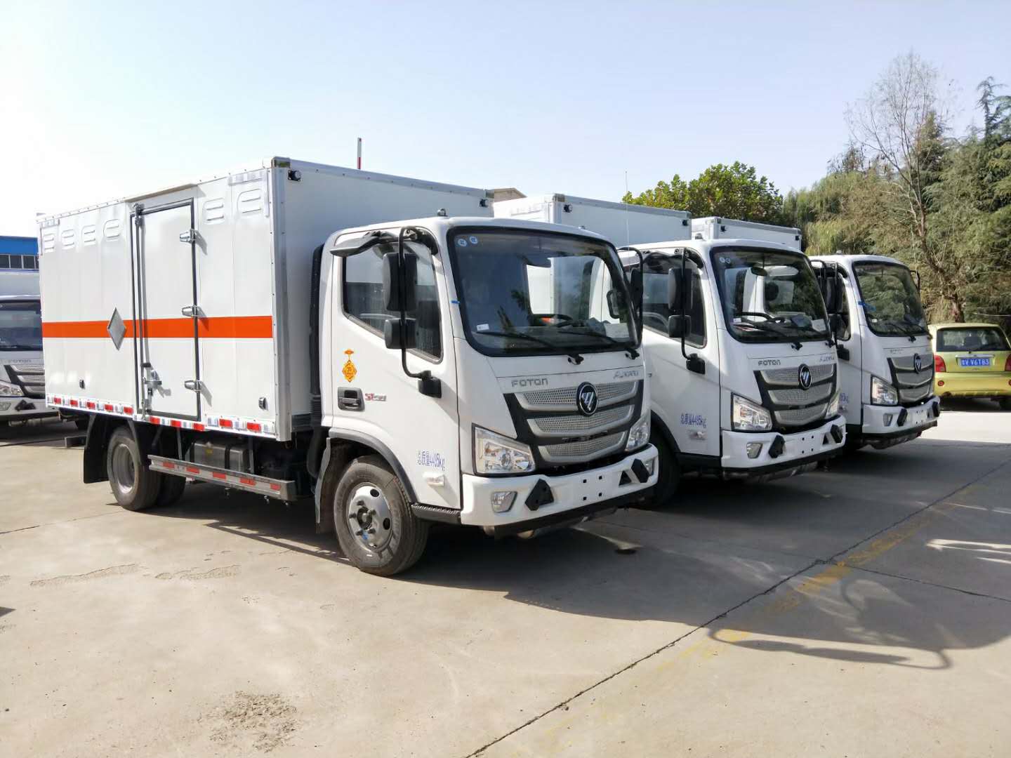 跃进危险品运输车危化车厂家