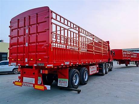 轻型10米两轴高栏半挂车价格动态